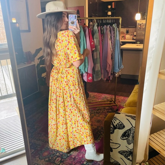 Vintage 90s Yellow Floral Midi Dress - Picture 2 of 13